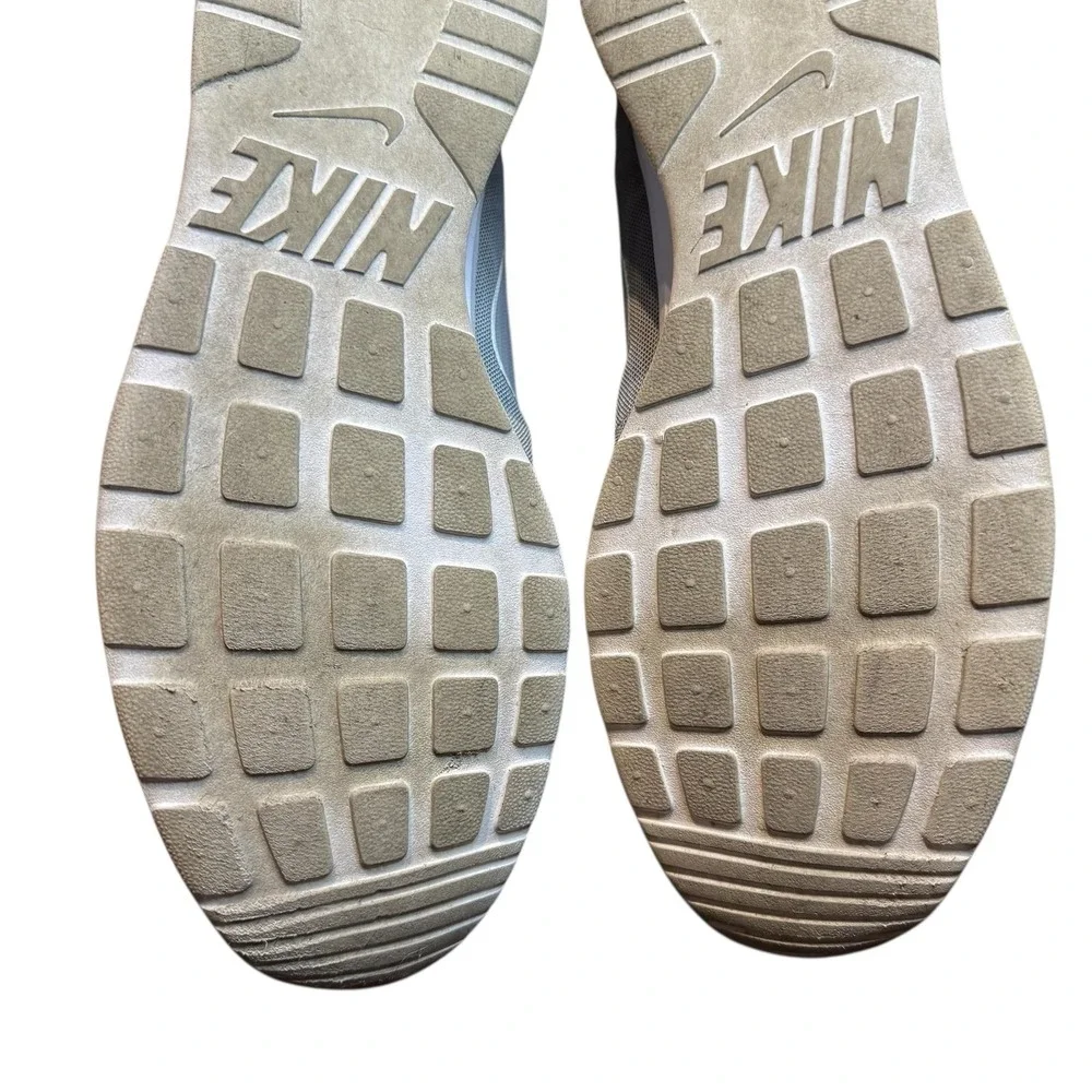 Nike‎ Running Shoes Mens Size 11.5 Gray Mesh Athletic Casual Comfort 876899-003